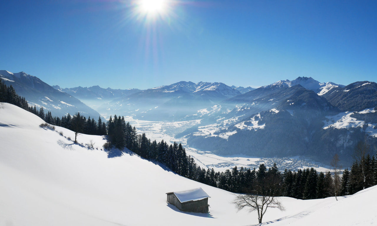7 winter hikes with toboggan runs Peer.travel